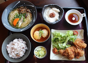 竜田揚げランチ